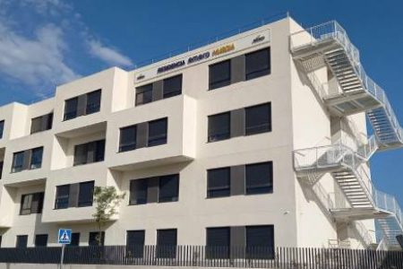 1.Fachada-residencia-Emera-Murcia-1536x894