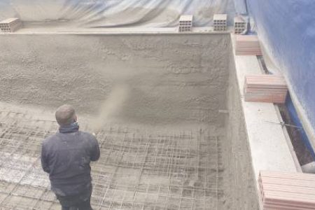 Piscina-de-hormigon-proyectado-en-proceso..2-2